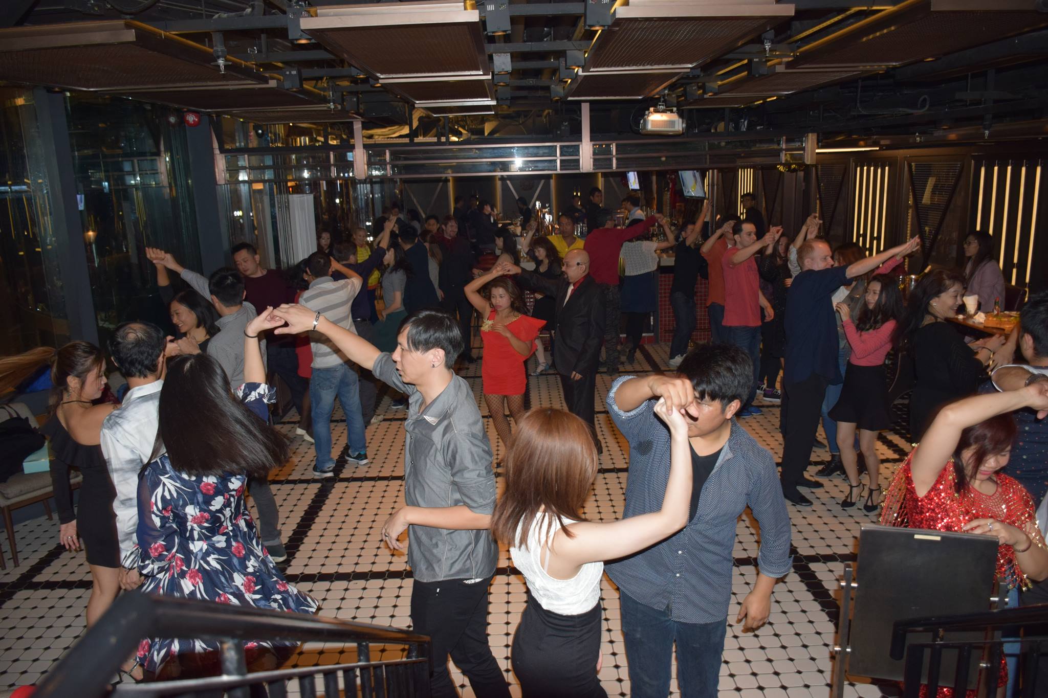 GET YOUR PARTY GOING WITH EVENT DANCE LESSON